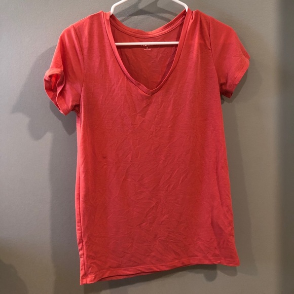 Basic tee - Picture 1 of 2